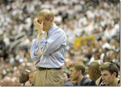 umhoops.com Beilein