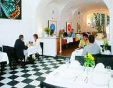 hotelsbyphone.com Budart