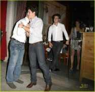 justjaredjr.com Deleasa