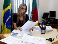 f5.folha.uol.com.br Francieli