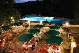 campingchateaulacomte.com Lacomte