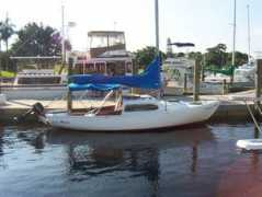 columbia-yachts.com Lisamari