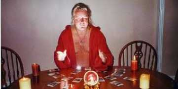 bola.kompas.com Penyihir